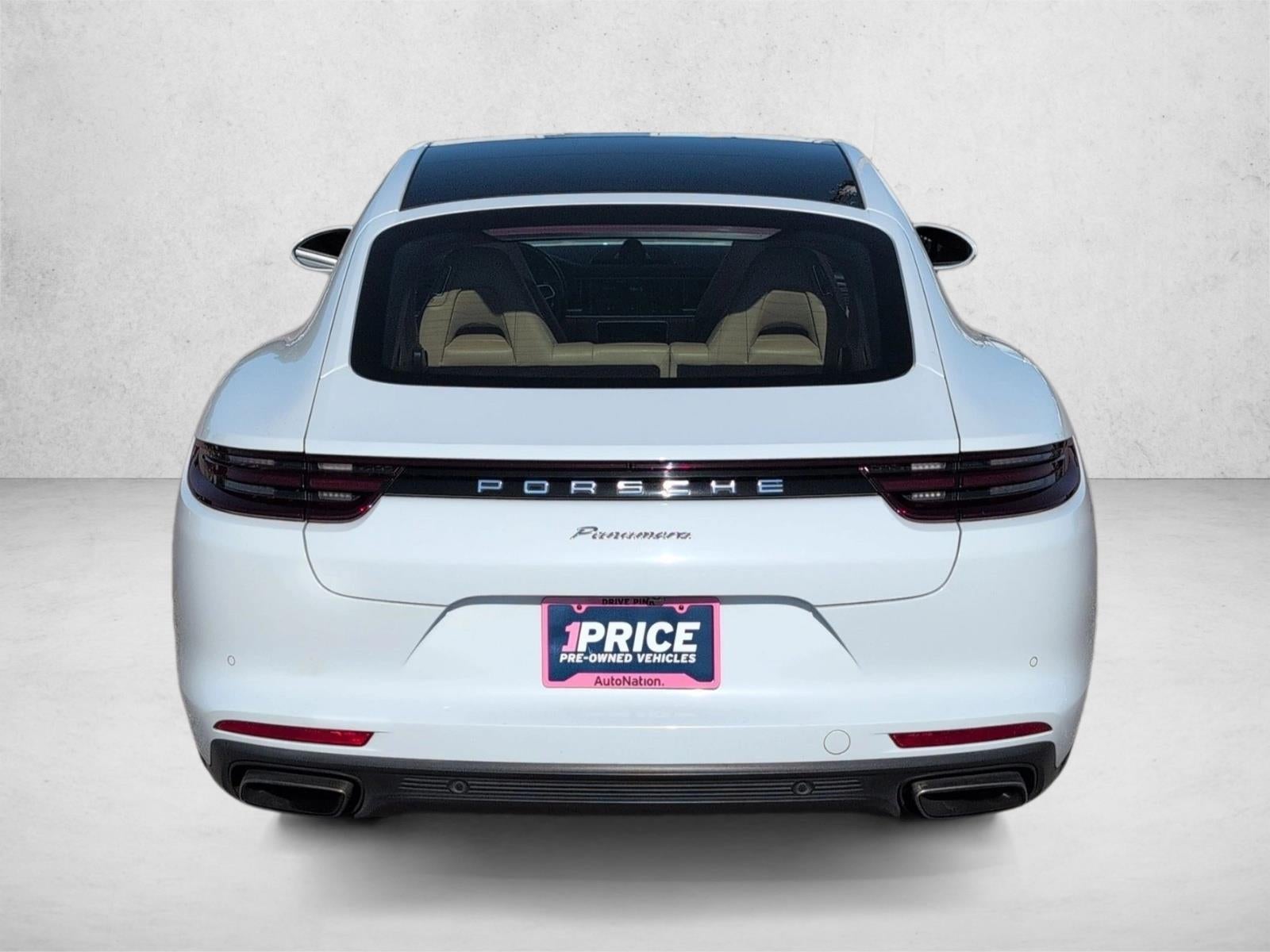 2017 Porsche Panamera Base