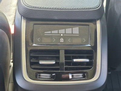 2022 Volvo XC90 Recharge Plug-In Hybrid T8 Inscription Expression 7 Passenger
