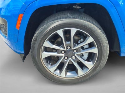 2023 Jeep Grand Cherokee Overland 4x2