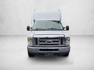 2018 Ford E-Series Cutaway Base