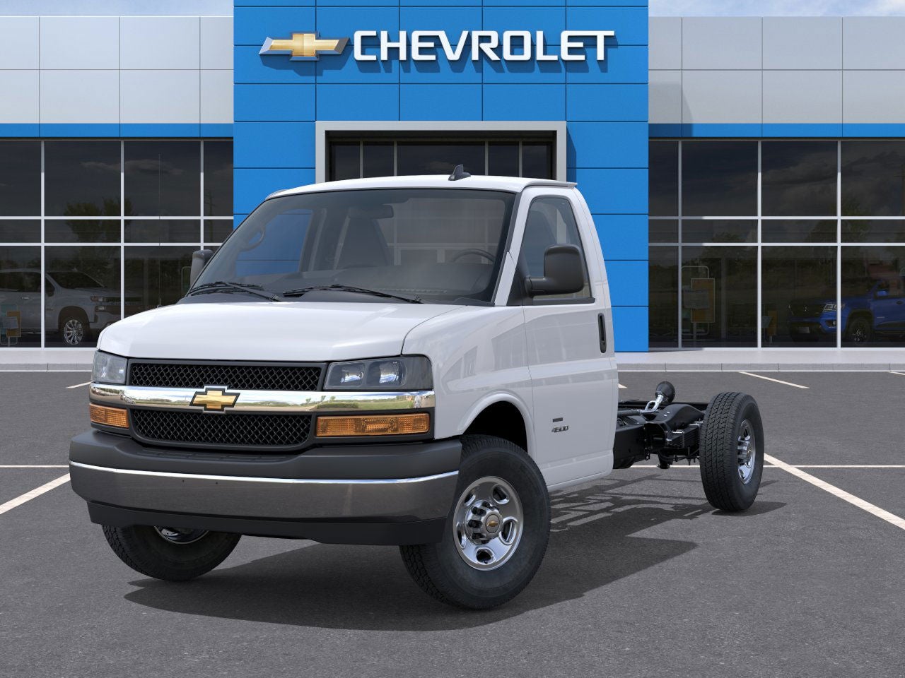 2025 Chevrolet Express Cutaway 3500 Base
