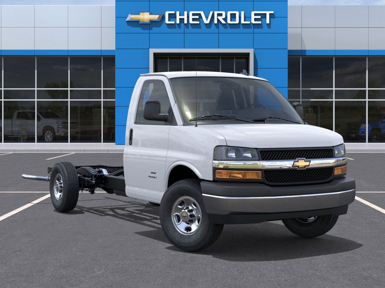 2025 Chevrolet Express Cutaway 3500 Base