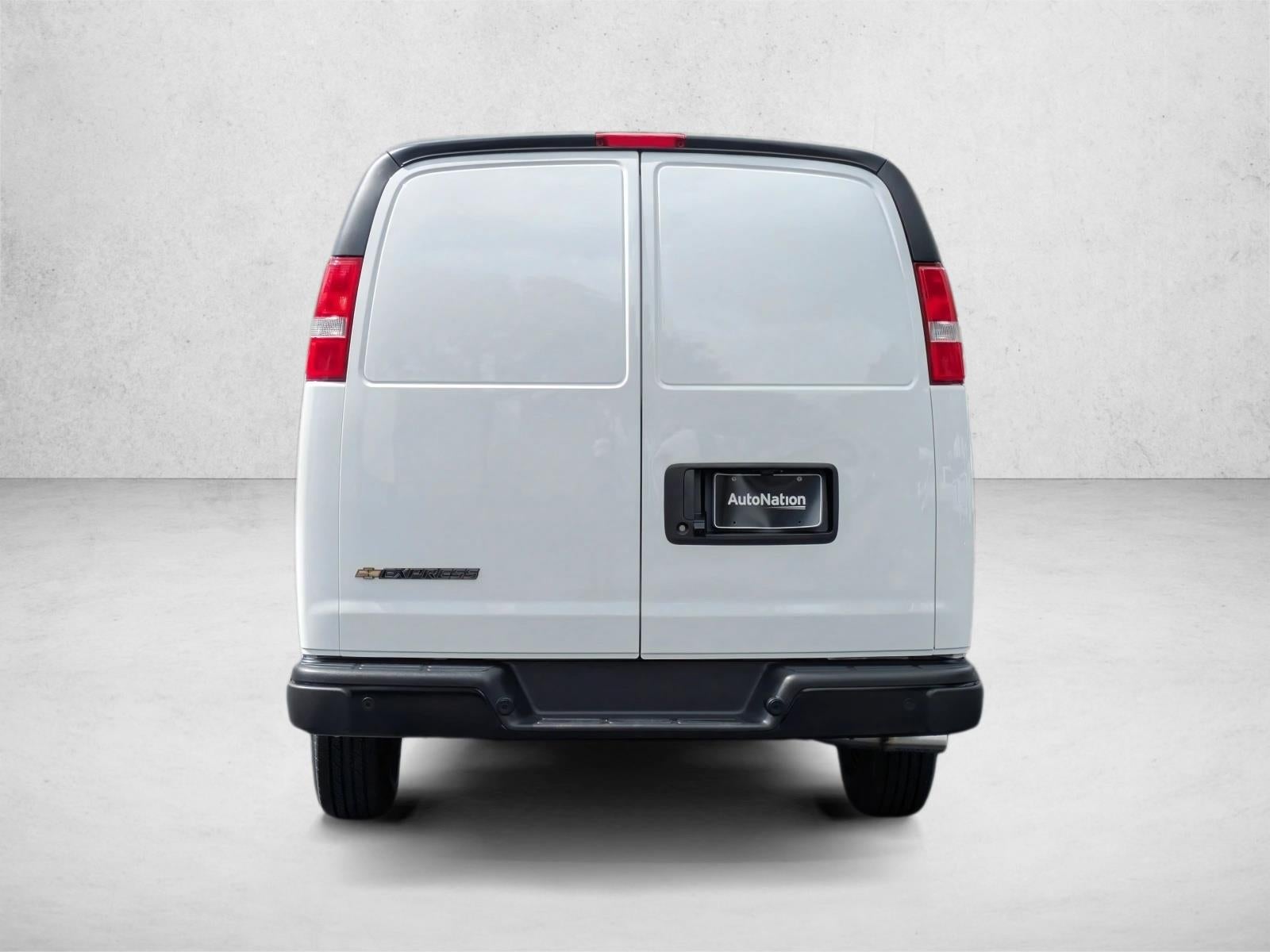 2025 Chevrolet Express Cargo Base