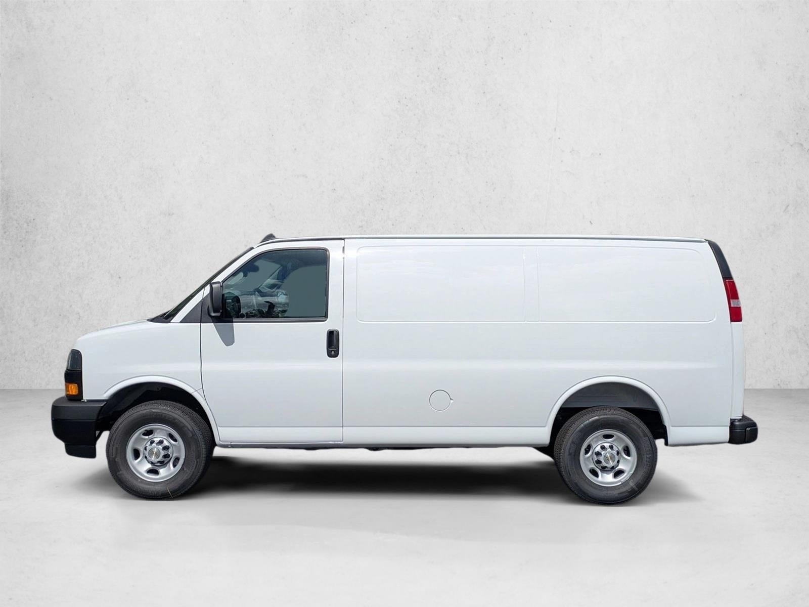 2025 Chevrolet Express Cargo Base