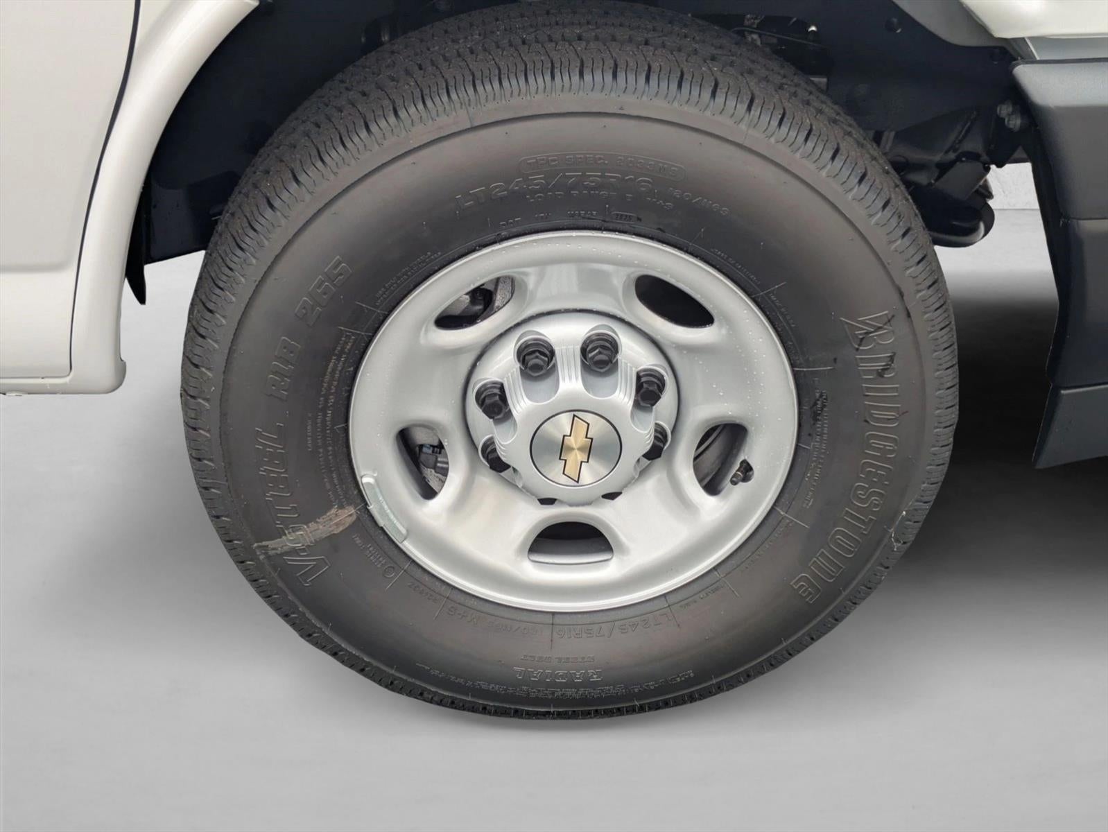 2025 Chevrolet Express Cargo Base