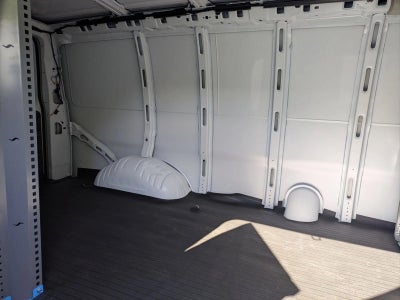 2025 Chevrolet Express Cargo Base