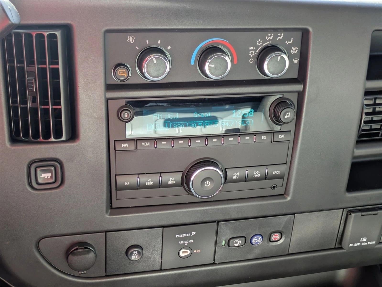 2025 Chevrolet Express Cargo Base