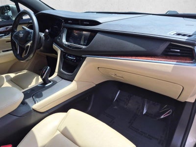 2017 Cadillac XT5 Luxury FWD