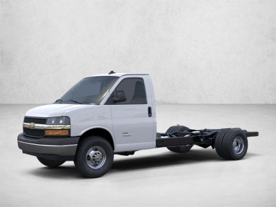 2025 Chevrolet Express Cutaway 3500 Base