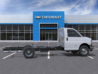 2026 Chevrolet Express Cutaway 3500 Base