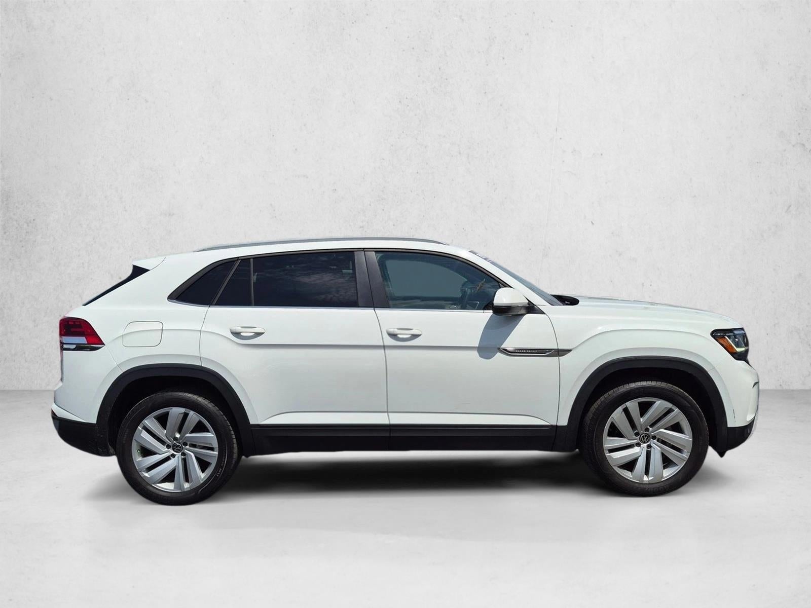 2022 Volkswagen Atlas Cross Sport 2.0T SE w/Technology