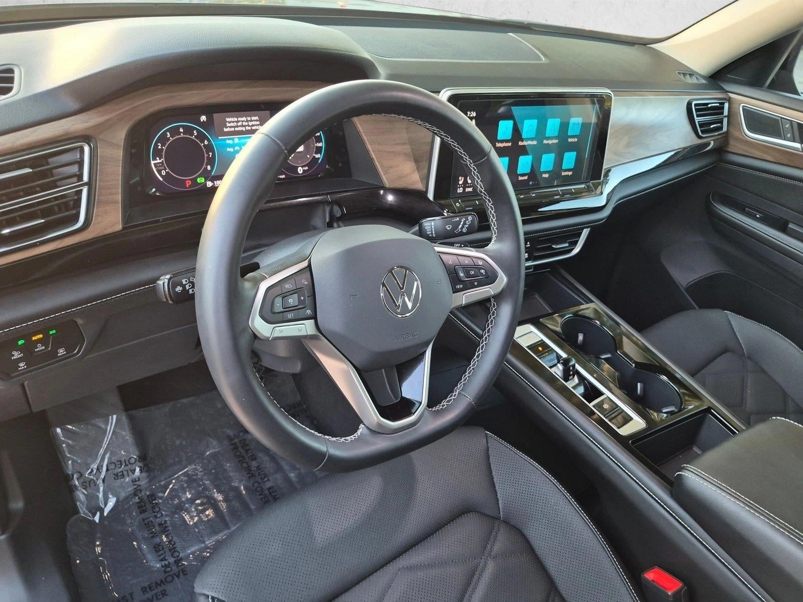 2024 Volkswagen Atlas 2.0T SE w/Technology