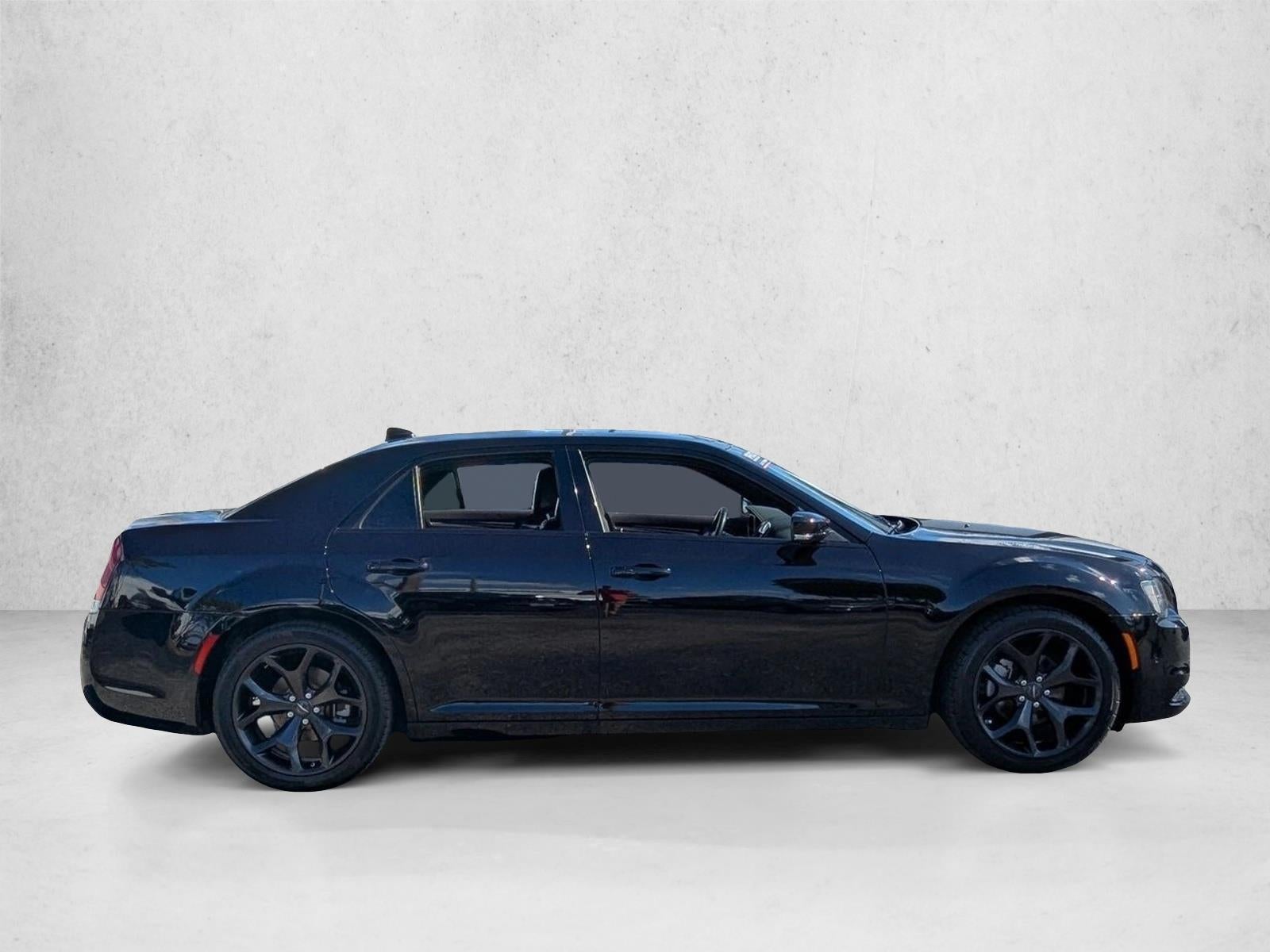 2022 Chrysler 300 300S