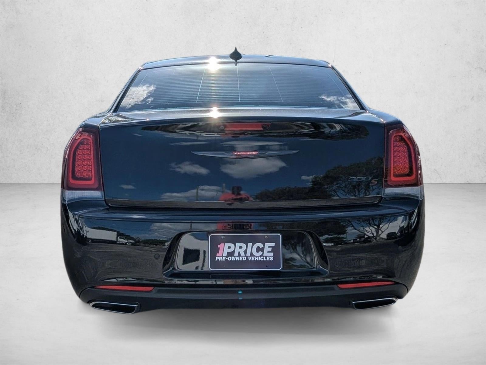 2022 Chrysler 300 300S