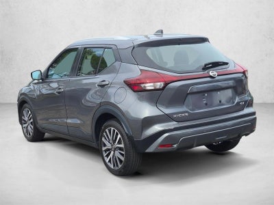 2021 Nissan Kicks SV Xtronic CVT