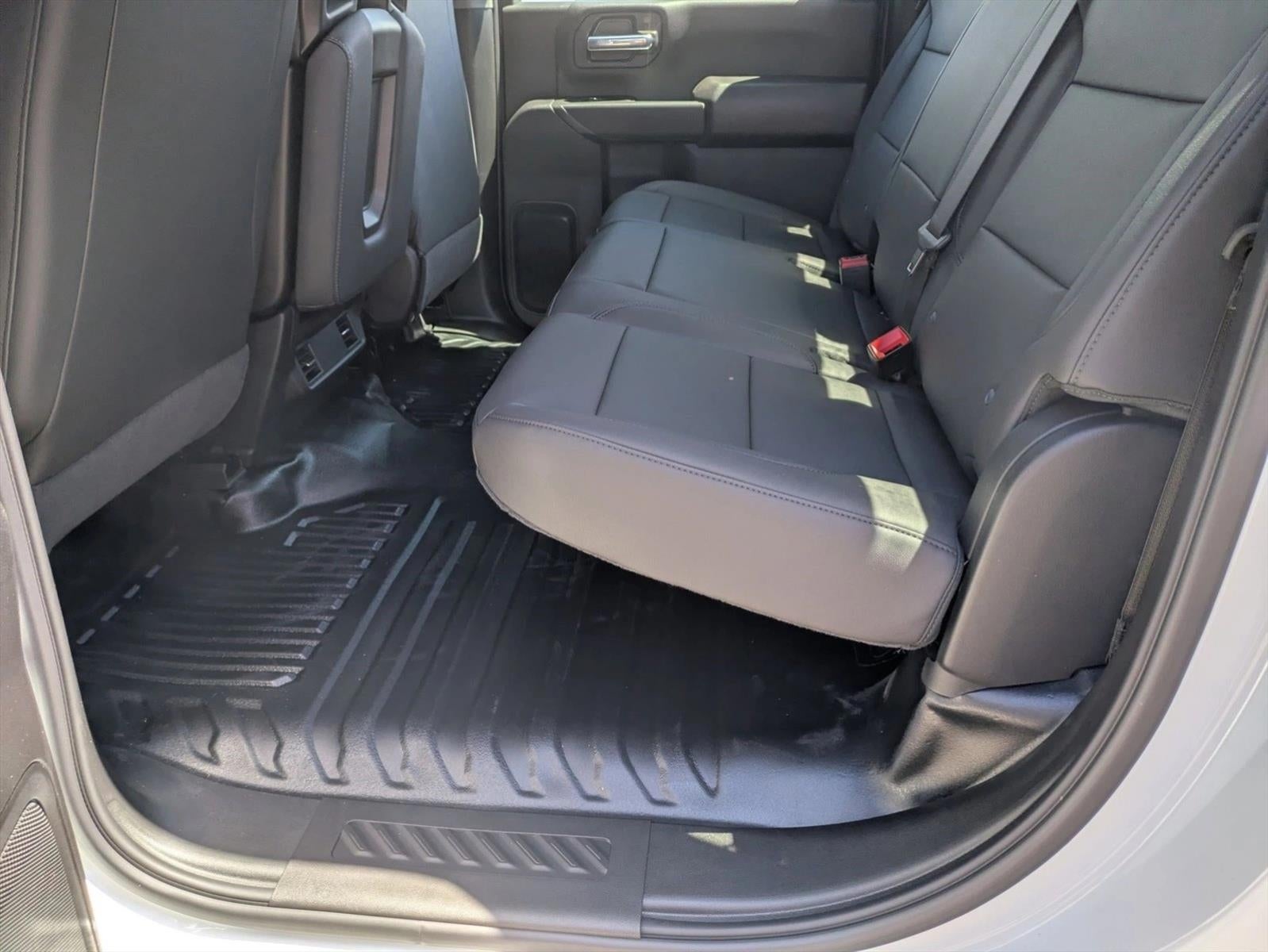 2025 Chevrolet Low Cab Forward 3500 HG NA