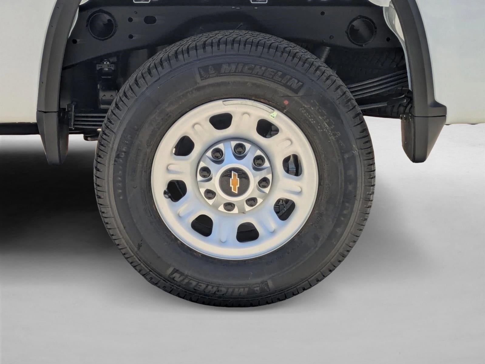 2025 Chevrolet Low Cab Forward 3500 HG NA