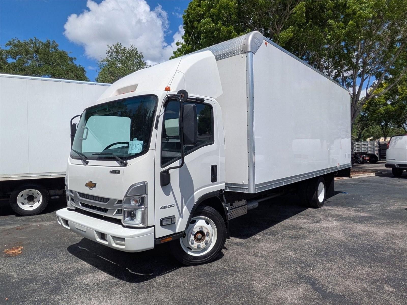 2023 Chevrolet Low Cab Forward 4500 HG 1WT