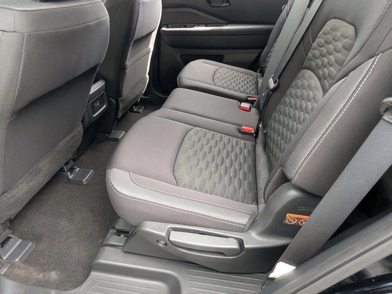 2024 Nissan Pathfinder S FWD