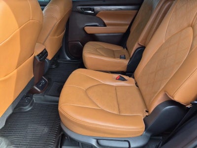 2021 Toyota Highlander Platinum