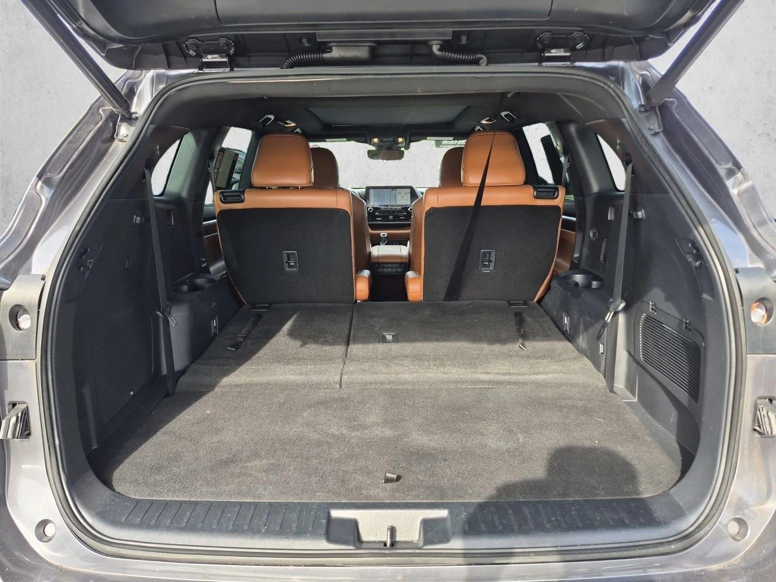 2021 Toyota Highlander Platinum