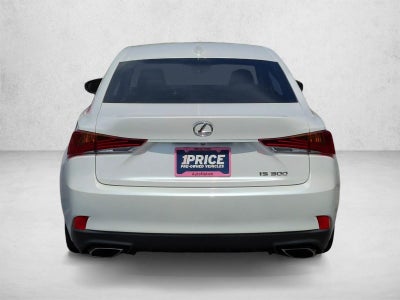 2020 Lexus IS 