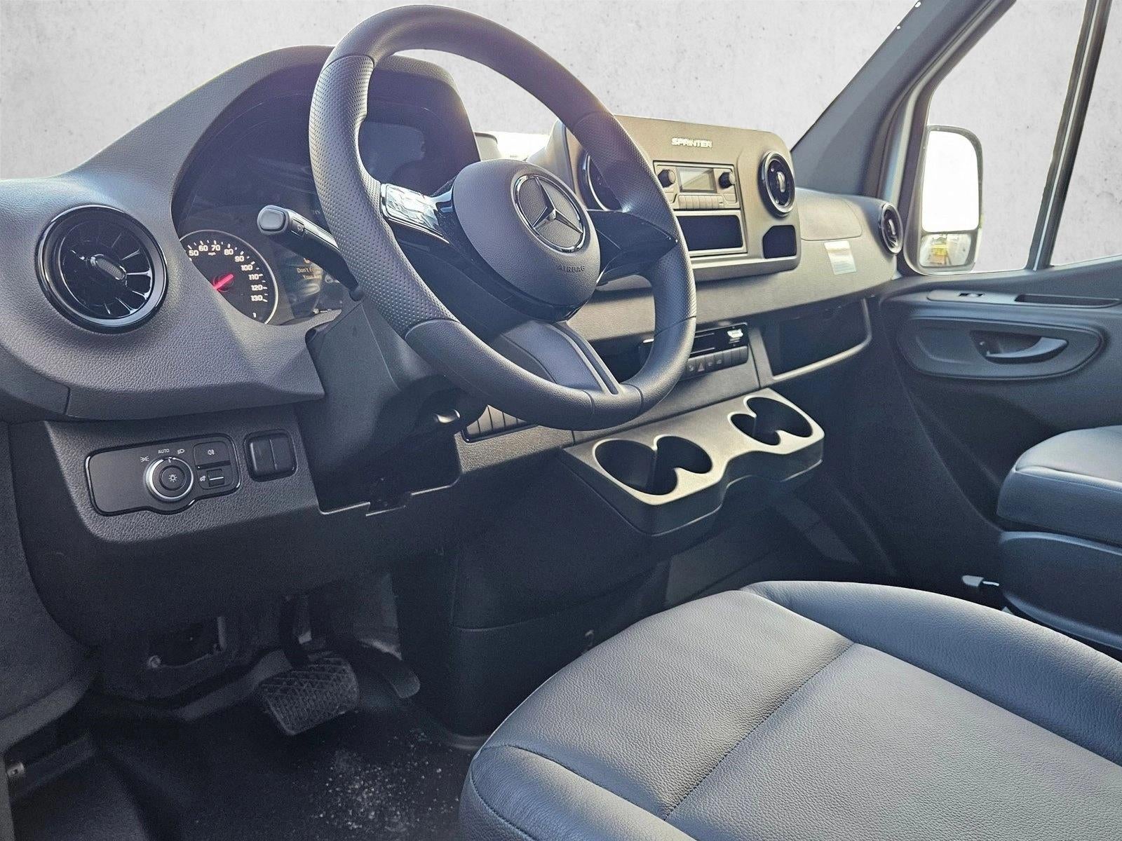 2025 Mercedes-Benz Sprinter Cargo Van Base