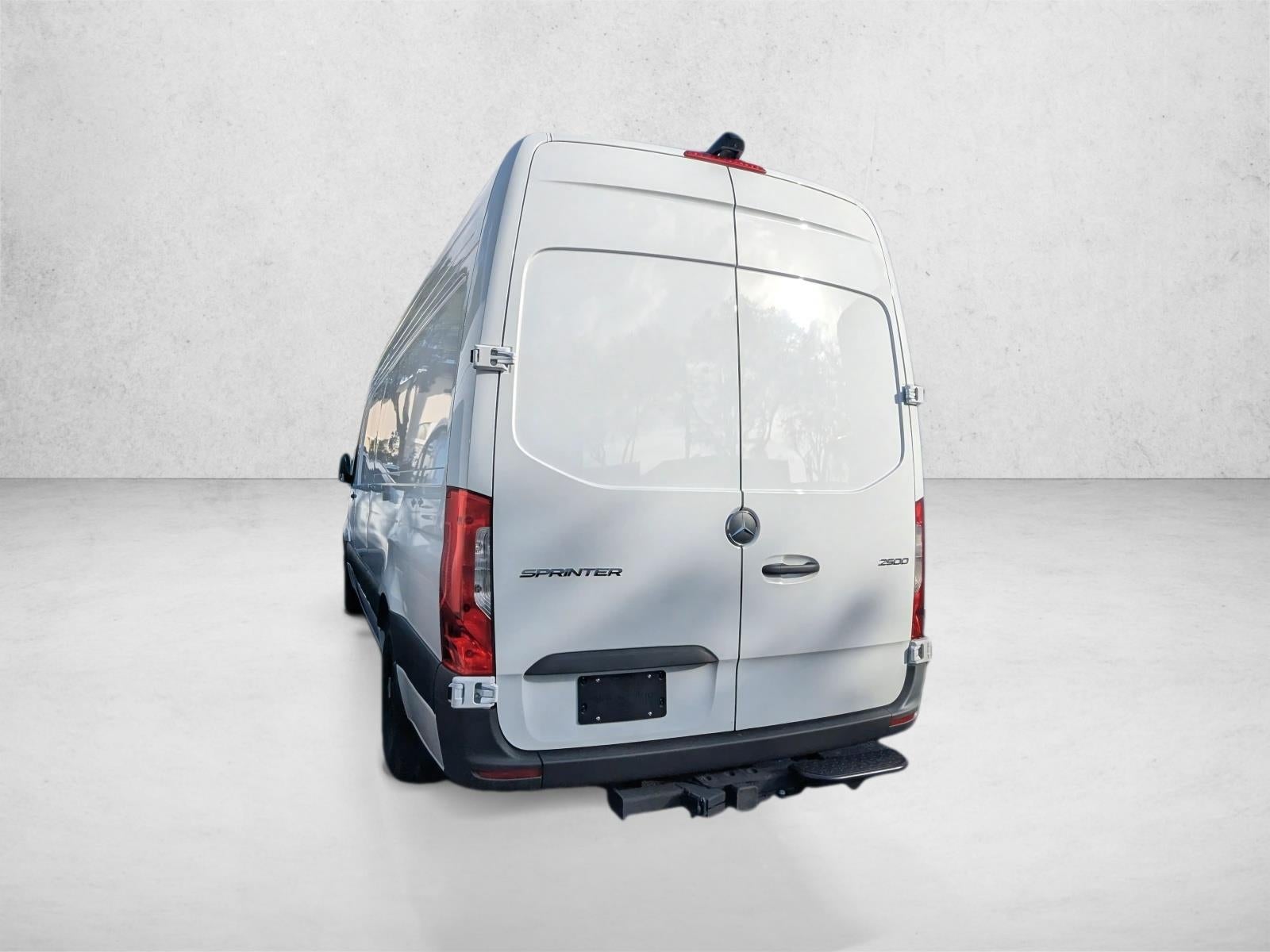 2025 Mercedes-Benz Sprinter Cargo Van Base