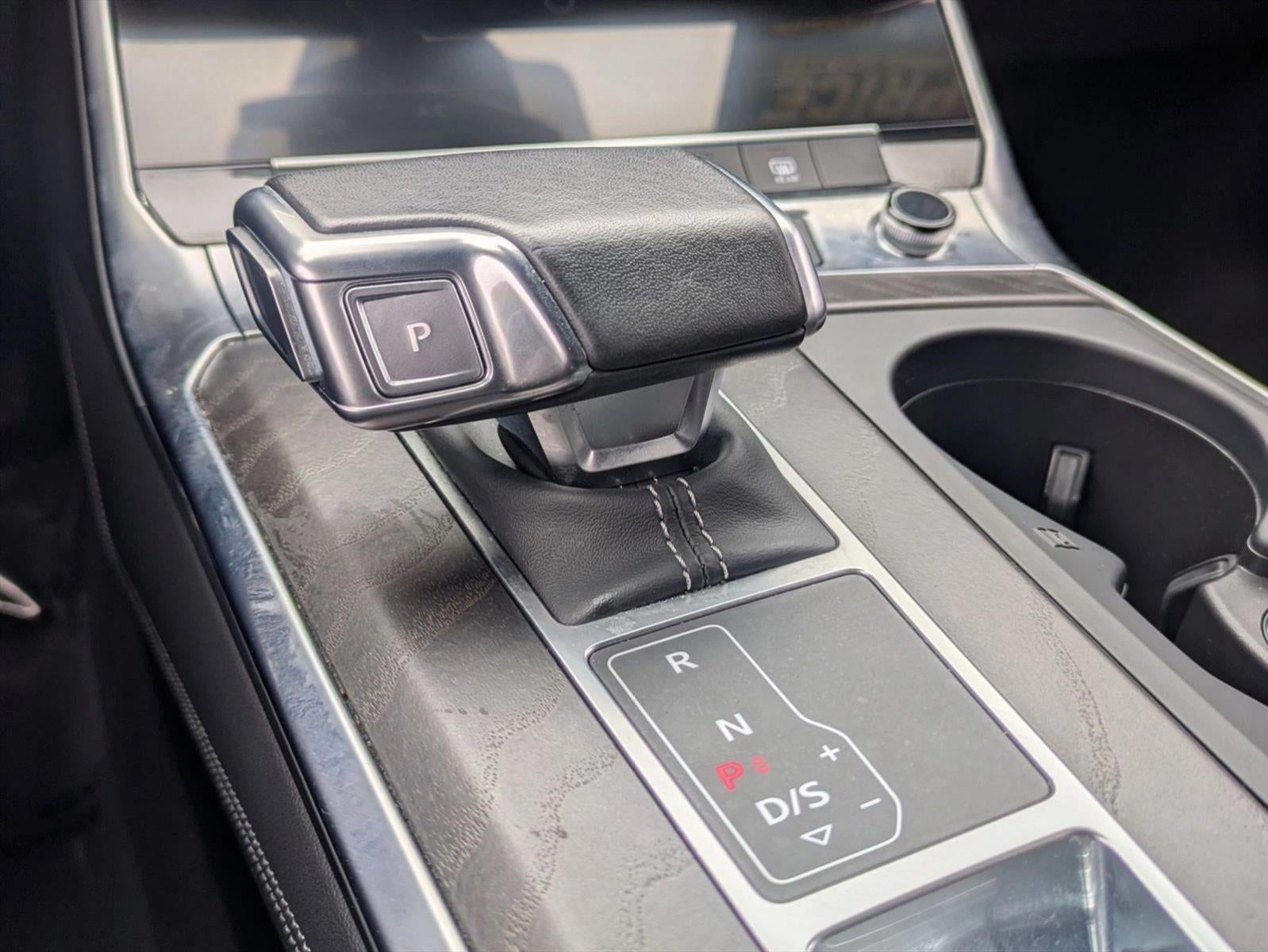 2022 Audi A6 Sedan Premium Plus 45 TFSI quattro S tronic