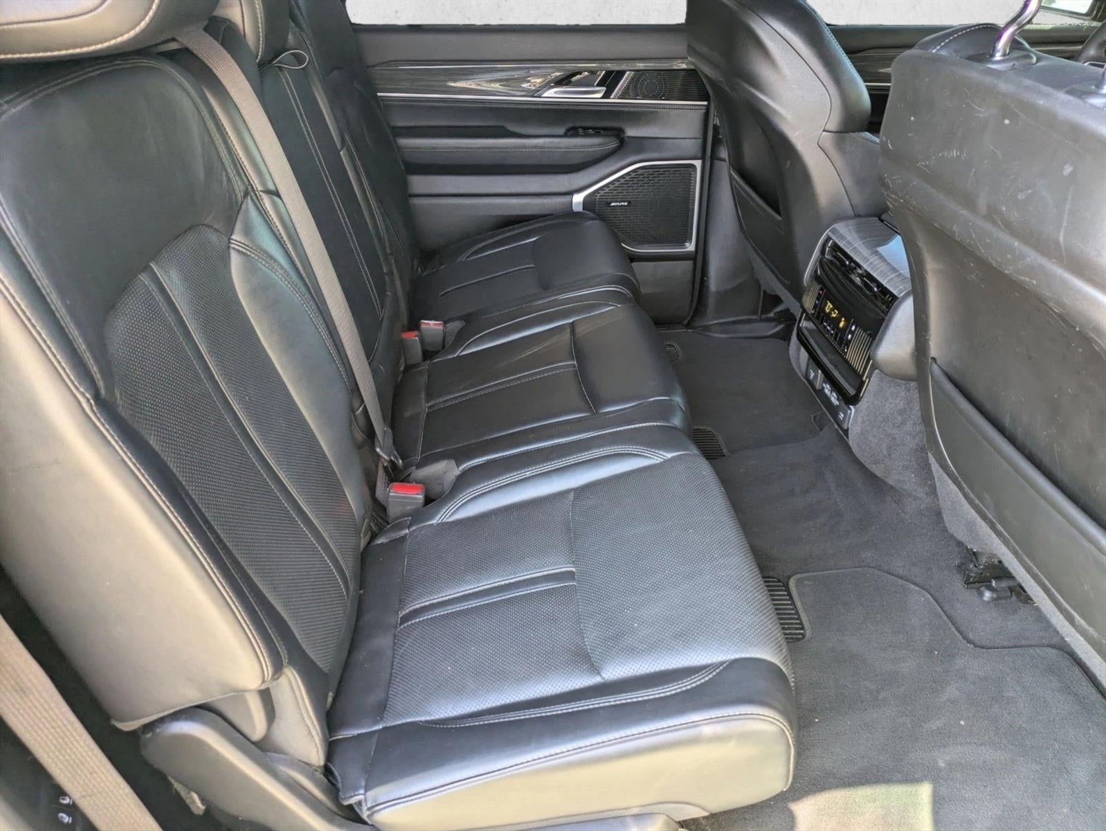 2022 Jeep Wagoneer Series III 4x2