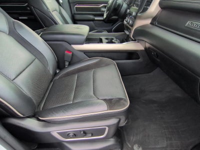 2020 RAM 1500 Laramie 4x4 Crew Cab 5'7" Box