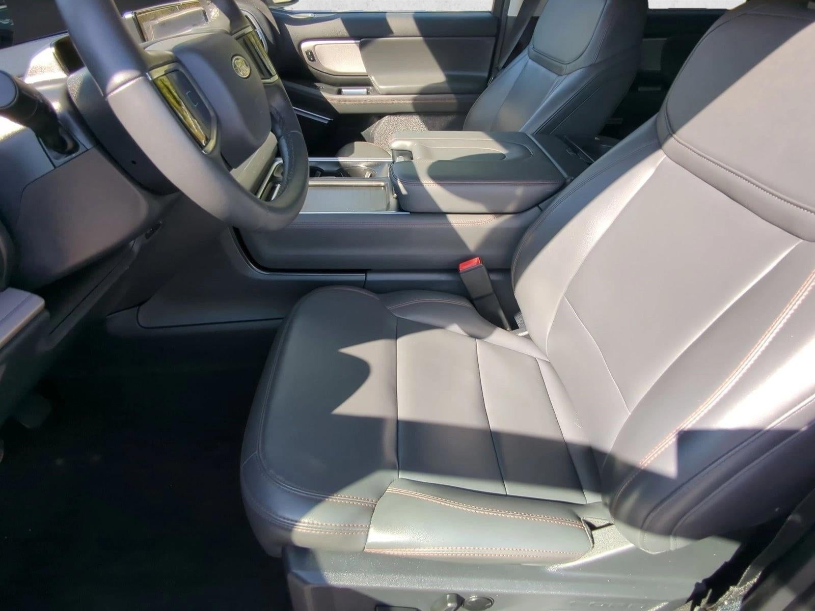 2025 Ford Expedition Max Active 4x4