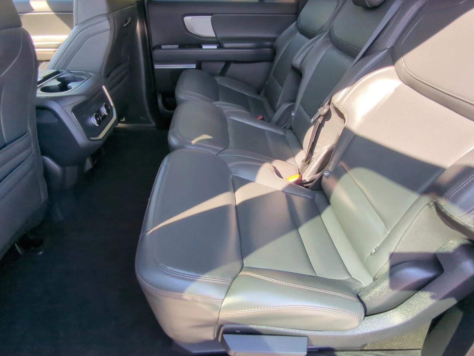 2025 Ford Expedition Max Active 4x4