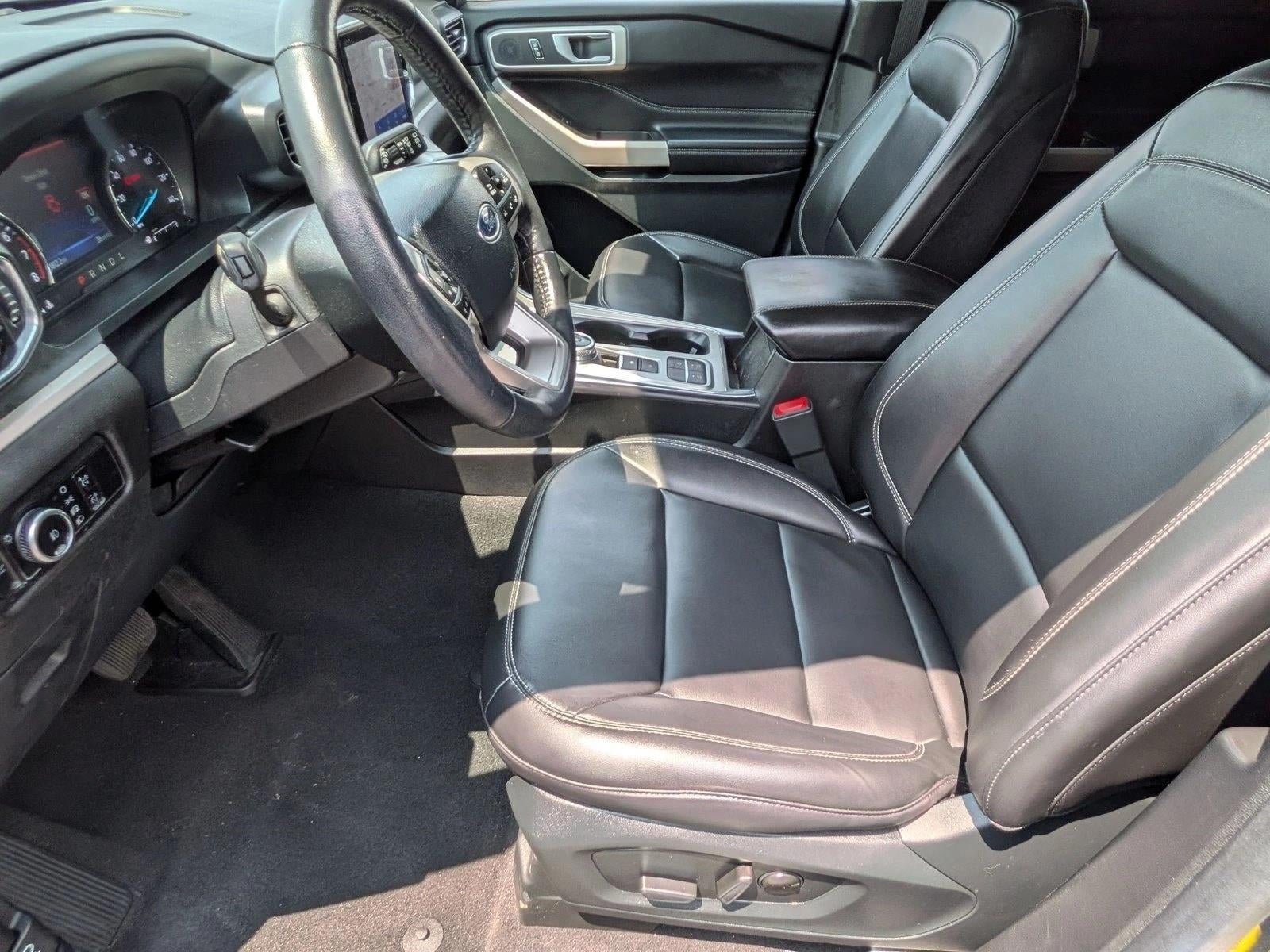 2023 Ford Explorer XLT RWD