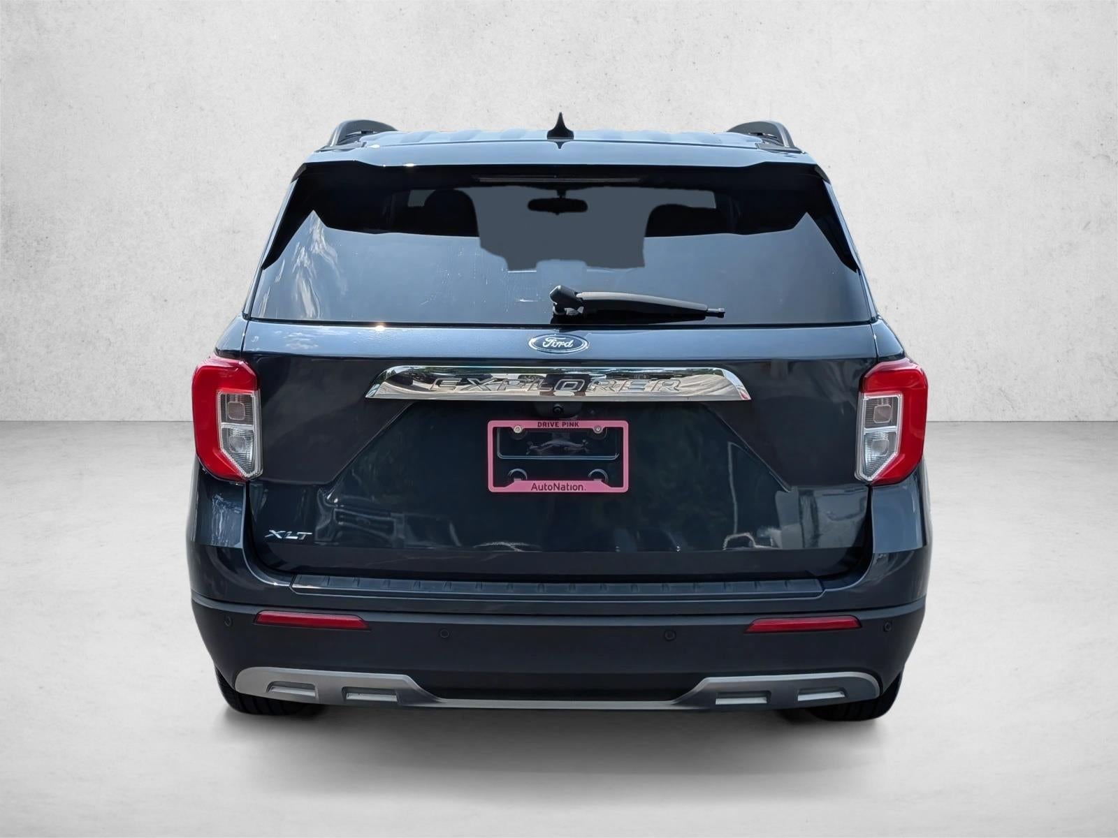 2023 Ford Explorer XLT RWD