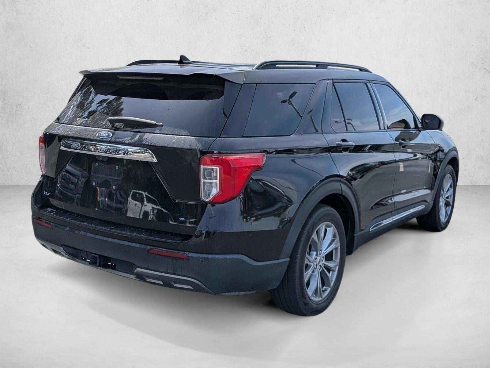 2021 Ford Explorer XLT RWD