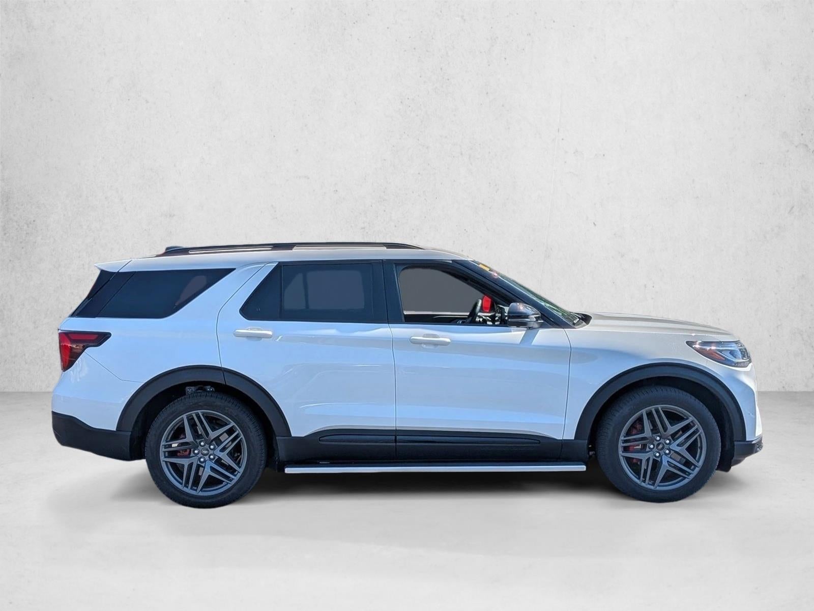 2025 Ford Explorer ST RWD