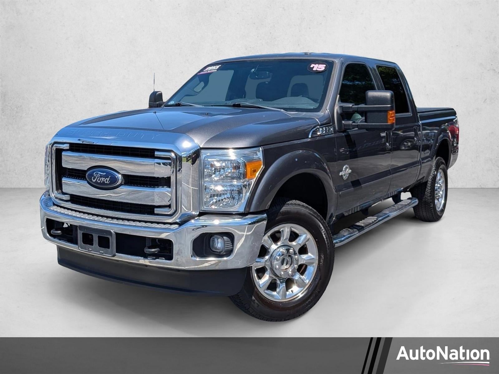2015 Ford Super Duty F-350 SRW 4WD Crew Cab 6-3/4 Ft Box Lariat