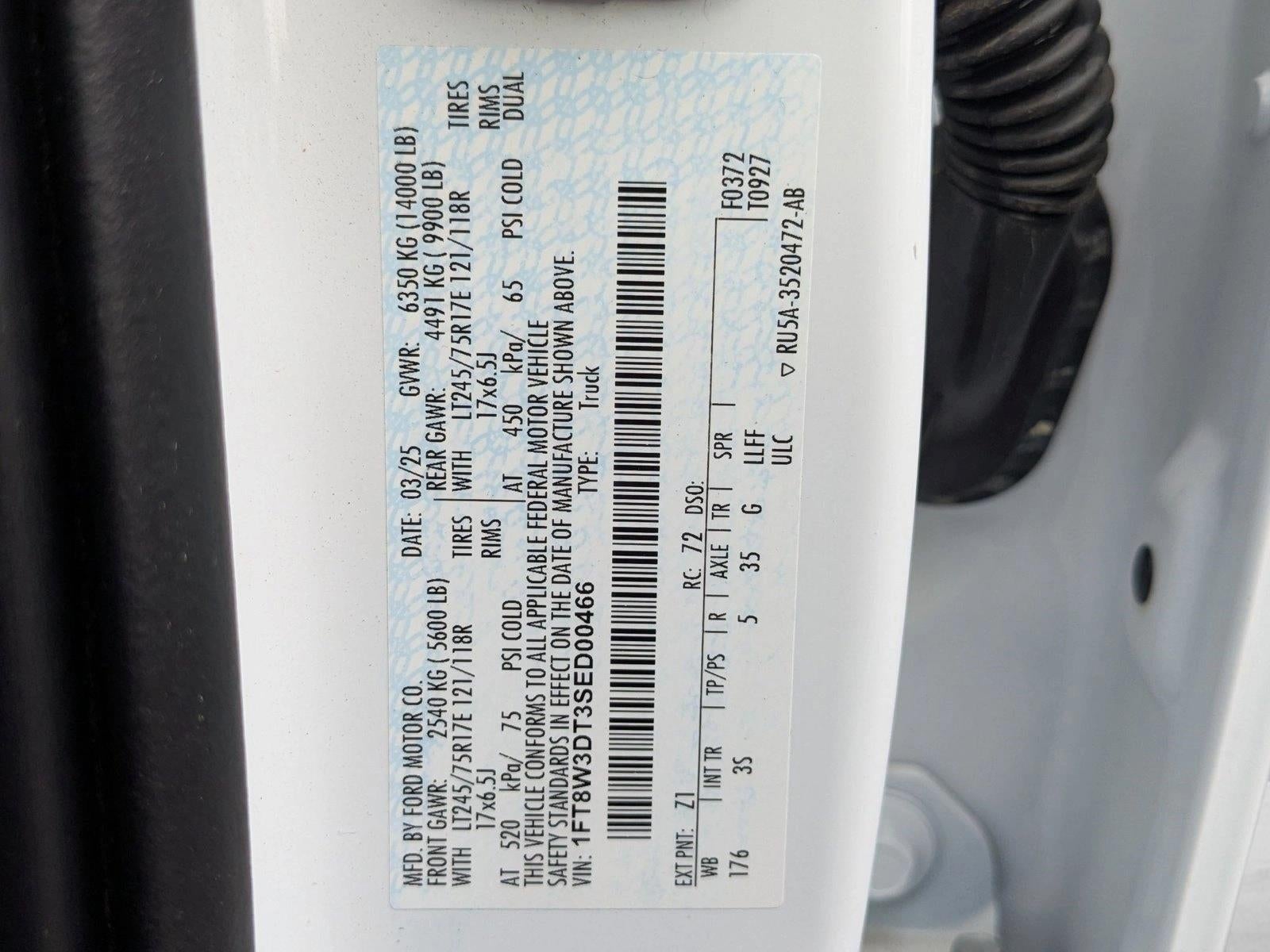 2025 Ford Super Duty F-350 DRW XLT 4WD Crew Cab 8' Box