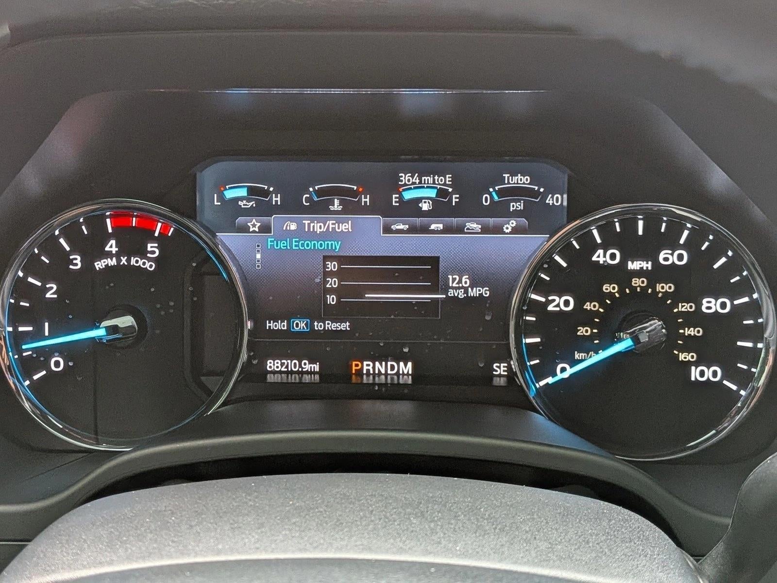 2022 Ford Super Duty F-350 DRW LARIAT 4WD Crew Cab 8' Box
