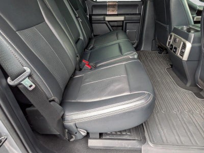 2022 Ford Super Duty F-350 DRW LARIAT 4WD Crew Cab 8' Box