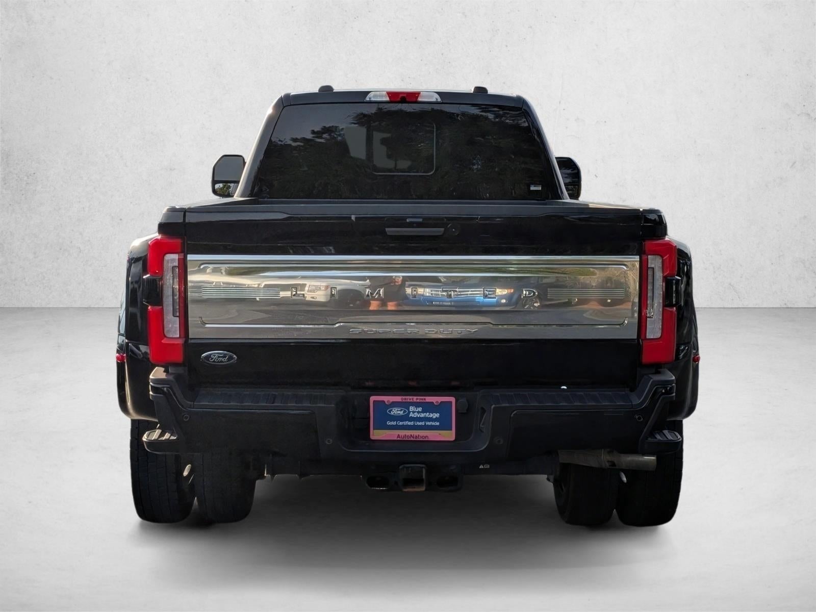 2024 Ford Super Duty F-450 DRW Limited 4WD Crew Cab 8' Box