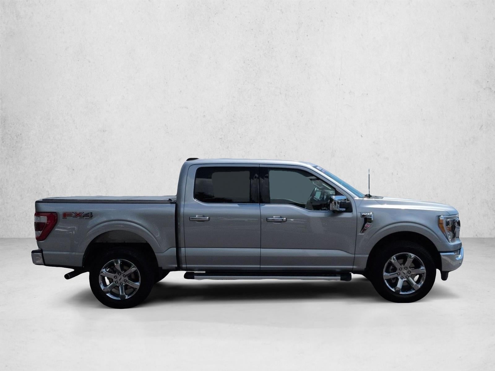 2022 Ford F-150 LARIAT 4WD SuperCrew 5.5' Box