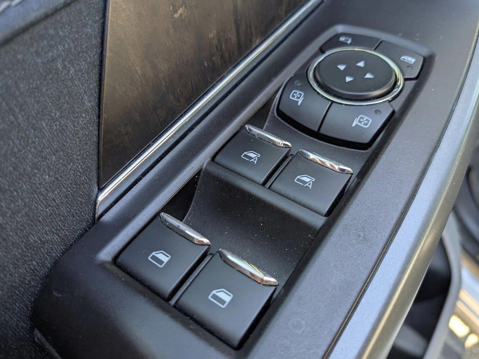 2022 Ford F-150 LARIAT 4WD SuperCrew 5.5' Box