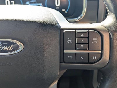 2022 Ford F-150 LARIAT 4WD SuperCrew 5.5' Box