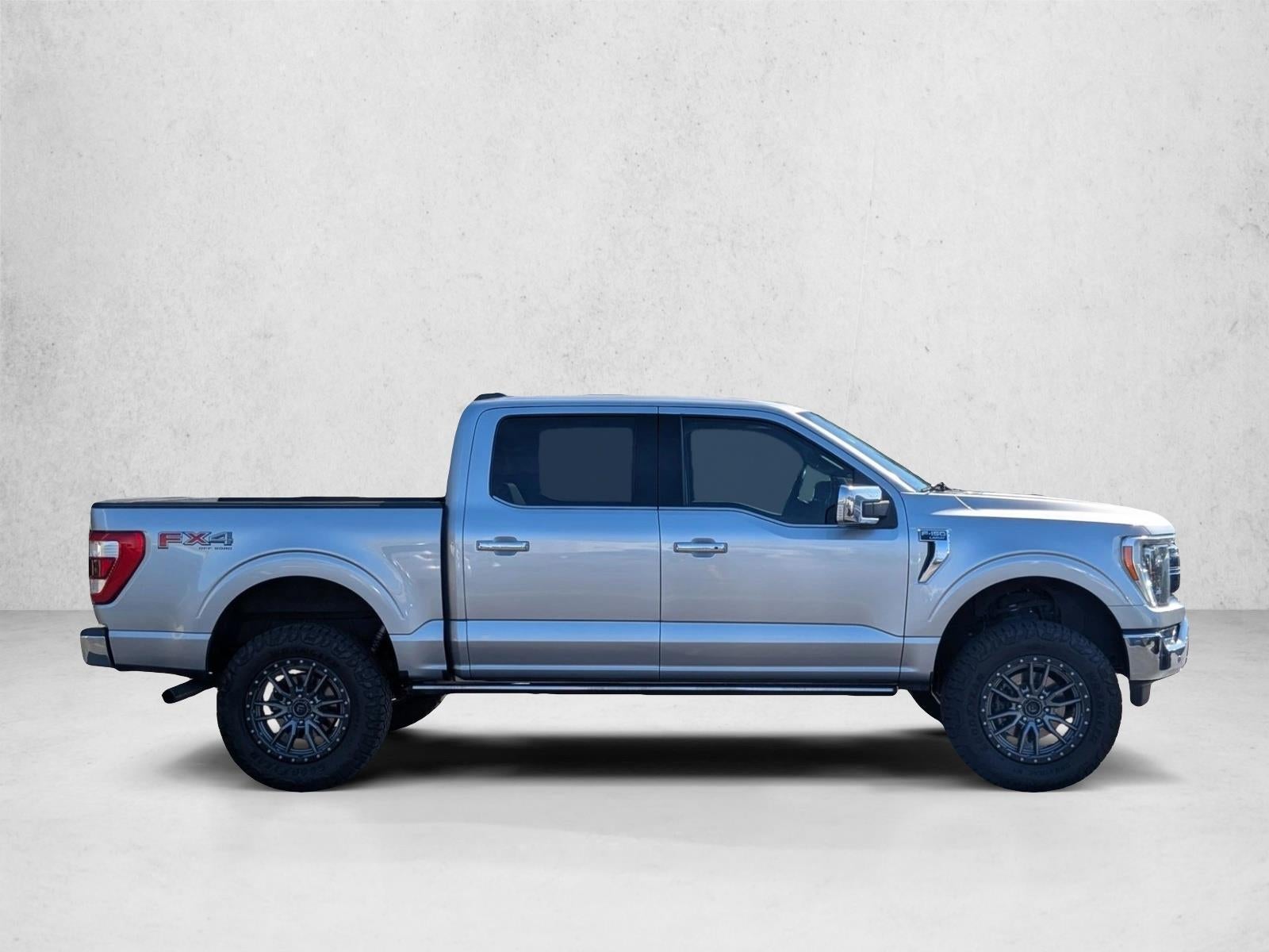 2022 Ford F-150 LARIAT 4WD SuperCrew 5.5' Box