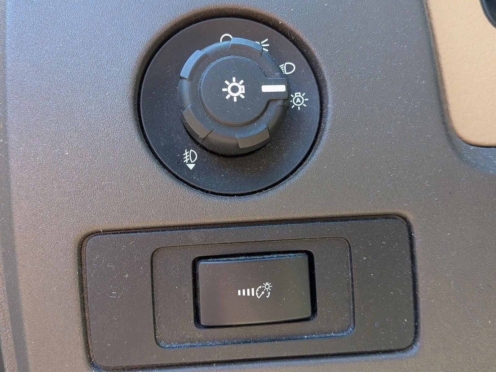 2013 Ford F-150 2WD SuperCab 6-1/2 Ft Box XLT