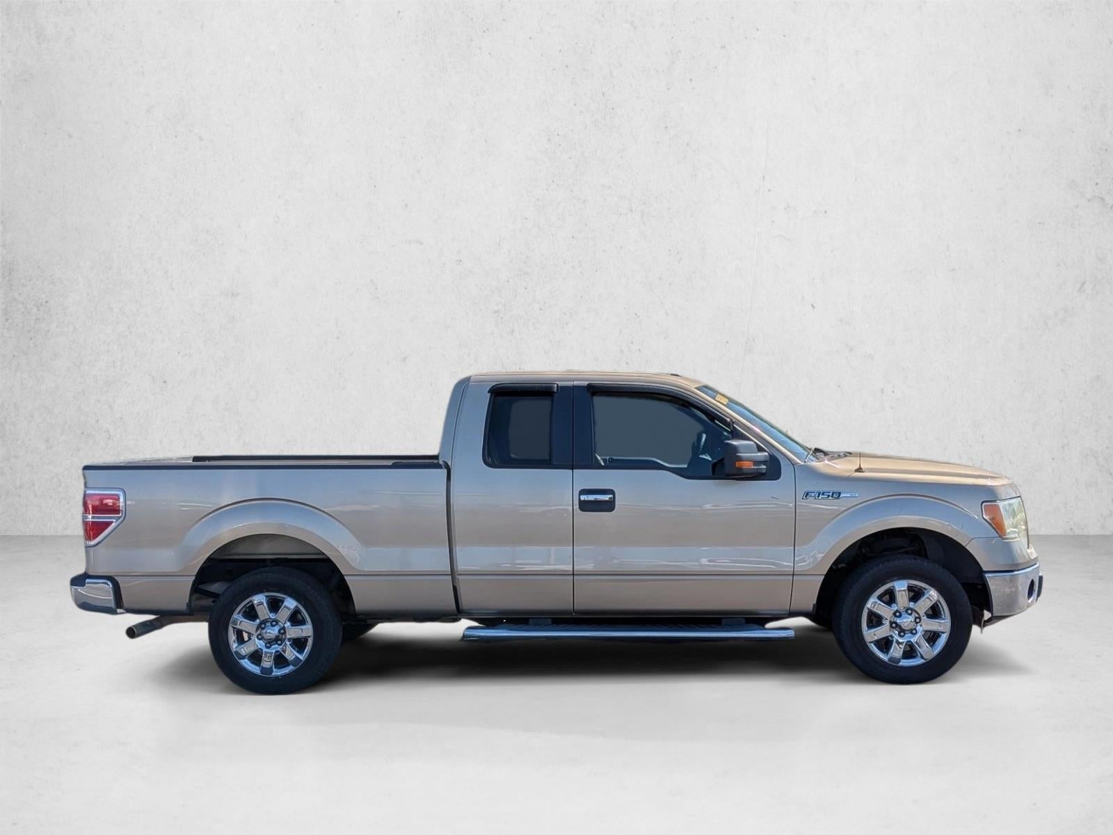 2013 Ford F-150 2WD SuperCab 6-1/2 Ft Box XLT