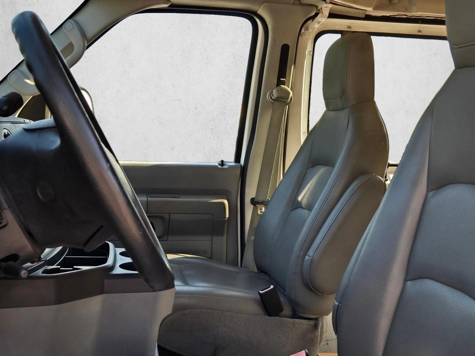 2009 Ford Econoline Cargo Van E-150 Commercial