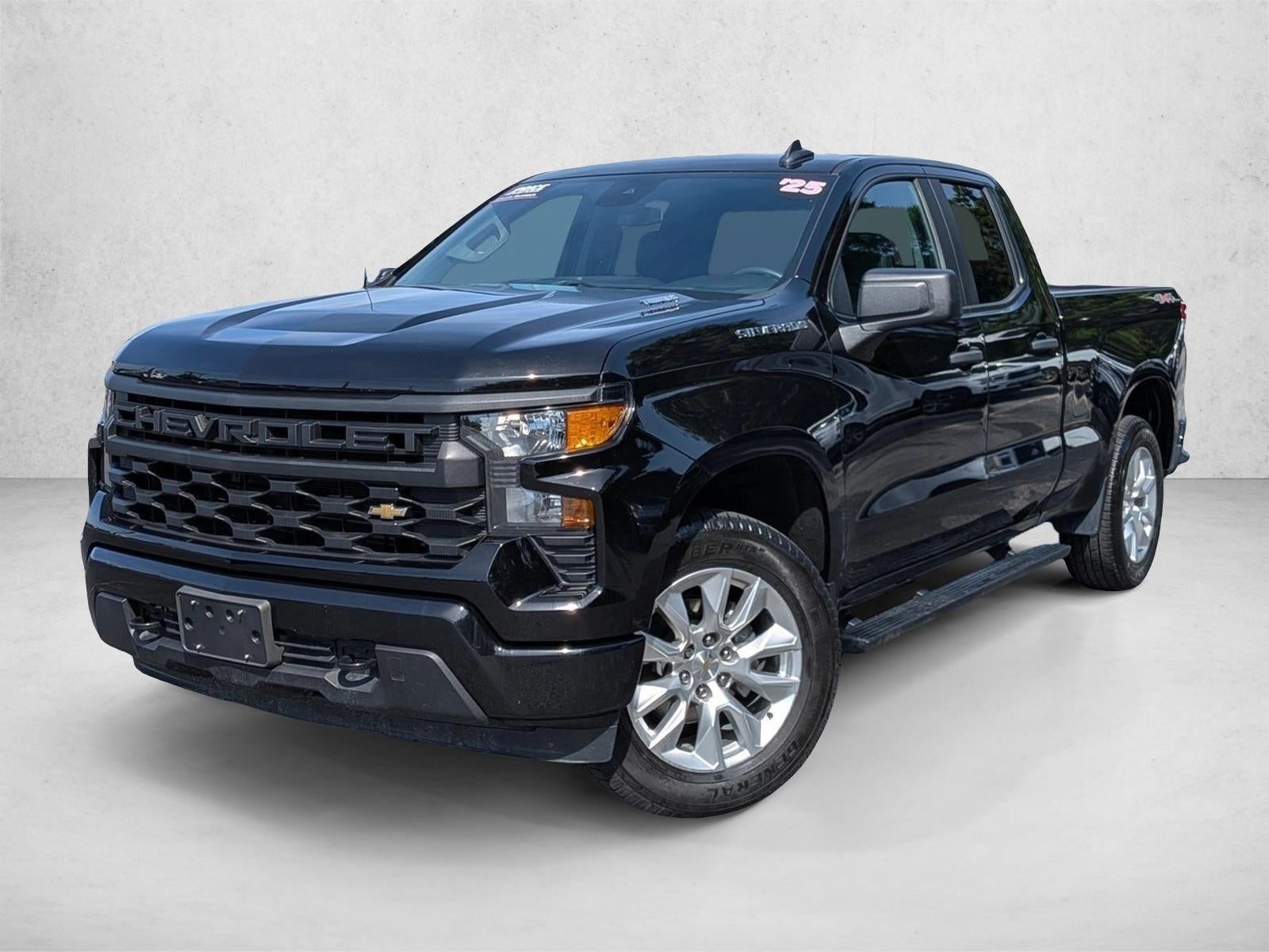 2025 Chevrolet Silverado 1500 Double Cab Standard Box 4-Wheel Drive Custom